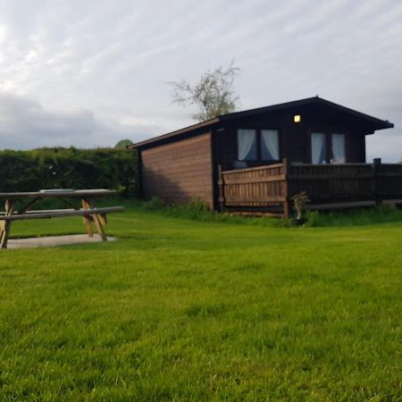 Country Bumpkin - Romantic Couples Stay In Oakhill Cabin Bagian luar foto