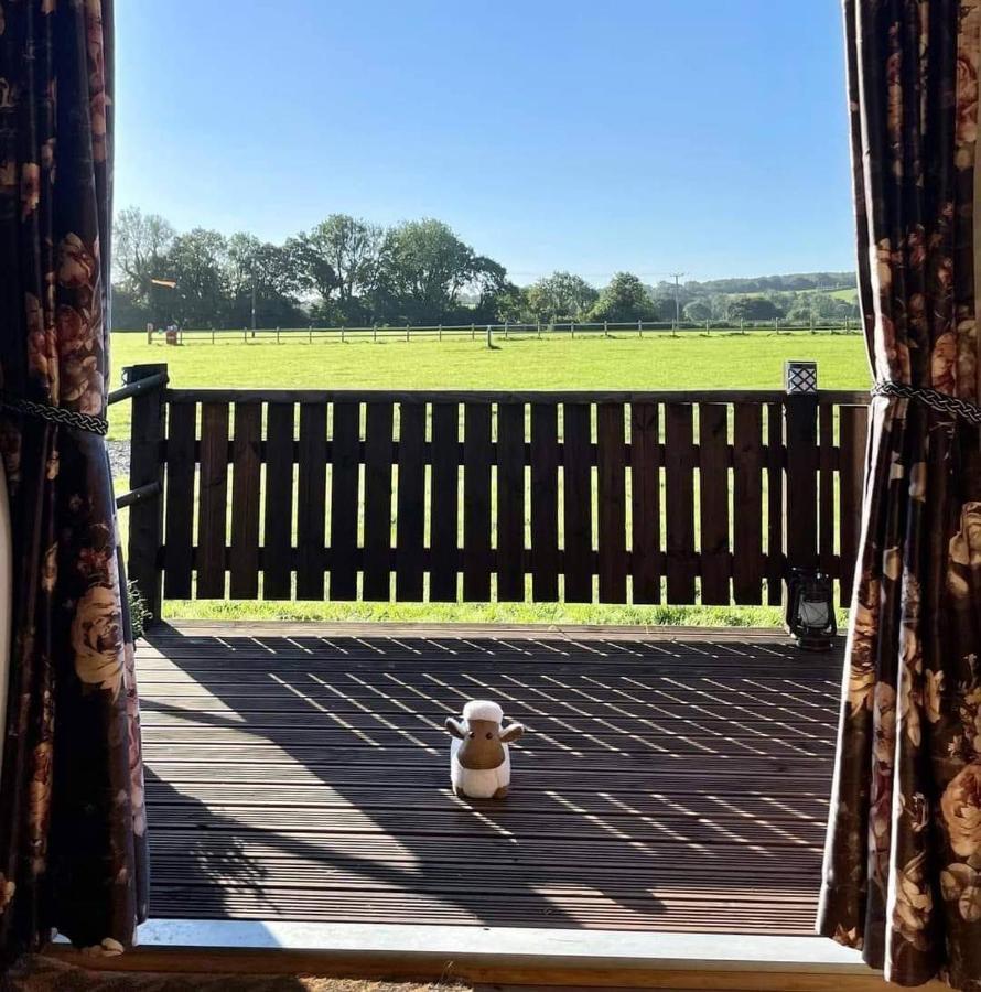 Country Bumpkin - Romantic Couples Stay In Oakhill Cabin Bagian luar foto