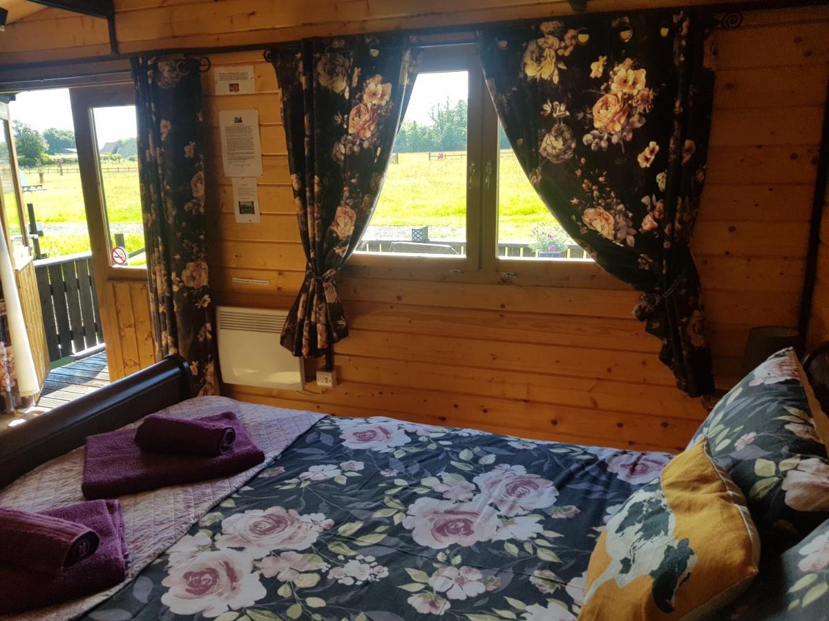 Country Bumpkin - Romantic Couples Stay In Oakhill Cabin Bagian luar foto